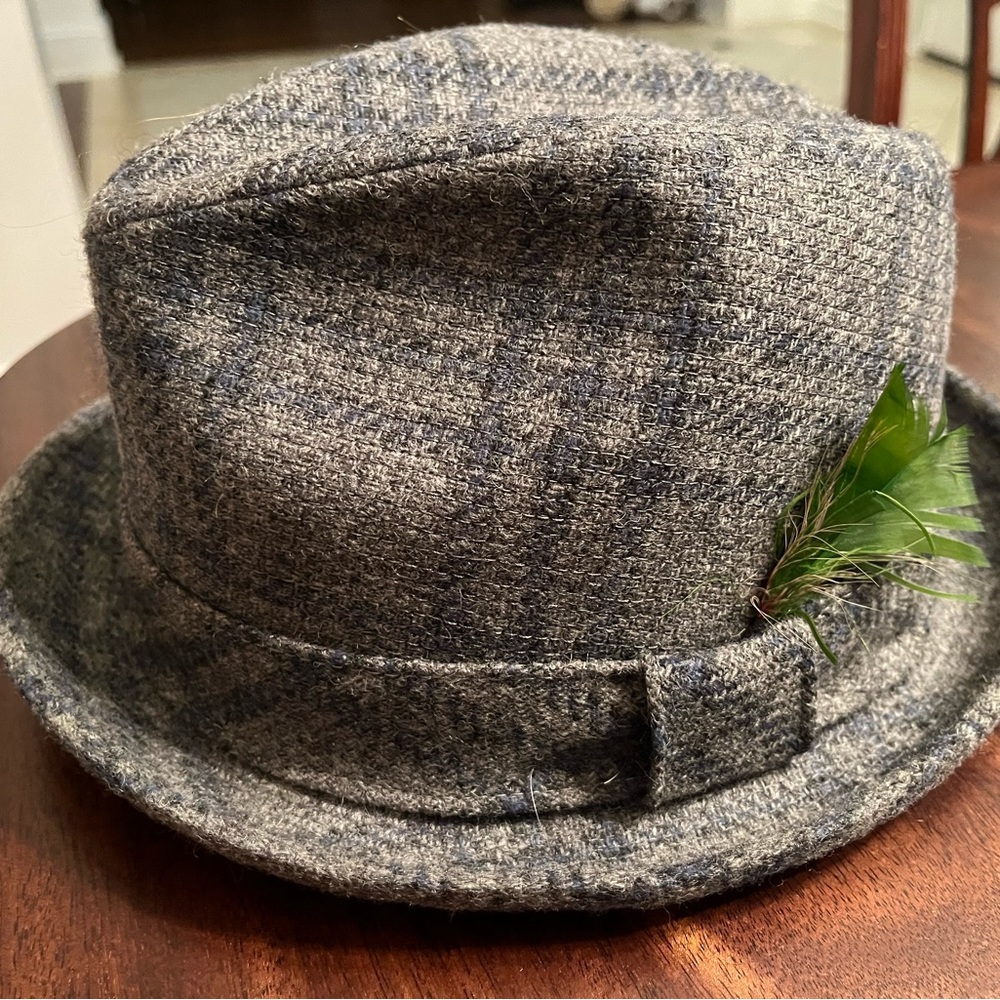 Rosollino crushable men’s hat 7 1/8.